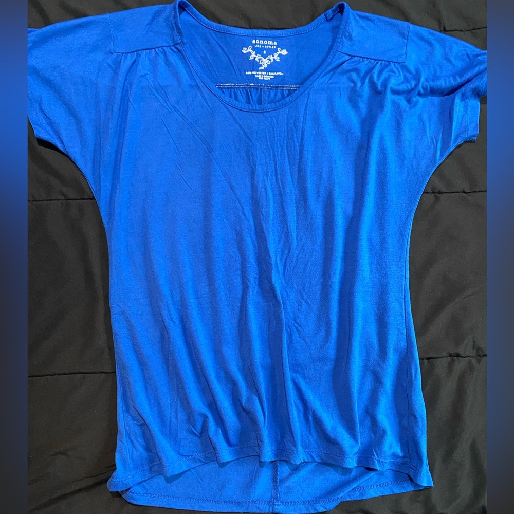 Sonoma tshirt size small